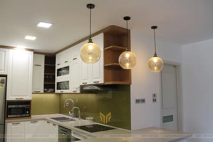 1. Phòng Bếp Nhựa Picomat Kiểu Dáng Tân Cổ Điển 1. Phòng Bếp Nhựa Picomat Kiểu Dáng Tân Cổ Điển