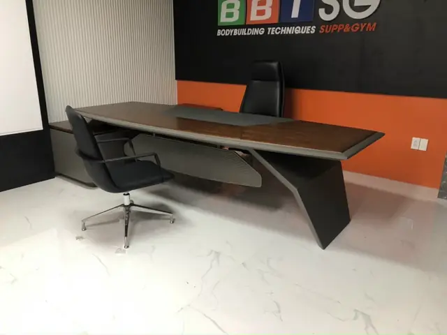 Gợi Ý Những Mẫu Nội Thất Bàn Ghế Đẳng Cấp Dành Cho Chủ Tịch Tập Đoàn, Doanh Nhân Thành Đạt