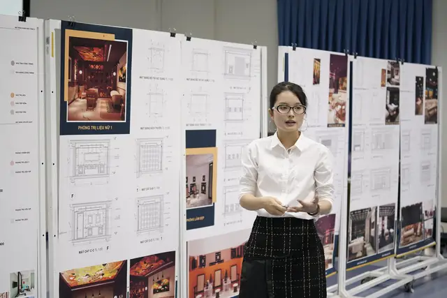 Thiết Kế Nội Thất Là Ngành Học Ngày Càng Thu Hút Giới Trẻ Có Năng Khiếu Thẩm Mĩ, Đam Mê Sáng Tạo. Đây Cũng Là Ngành Mà Thị Trường Lao Động Đang Có Nhu Cầu Cao Về Nguồn Nhân Lực Trong Bối Cảnh “đô Thị Hóa Thông Minh” Cũng Như Hội Nhập Quốc Tế. Thiết Kế Nội Thất Là Ngành Học Ngày Càng Thu Hút Giới Trẻ Có Năng Khiếu Thẩm Mĩ, Đam Mê Sáng Tạo. Đây Cũng Là Ngành Mà Thị Trường Lao Động Đang Có Nhu Cầu Cao Về Nguồn Nhân Lực Trong Bối Cảnh “đô Thị Hóa Thông Minh” Cũng Như Hội Nhập Quốc Tế.