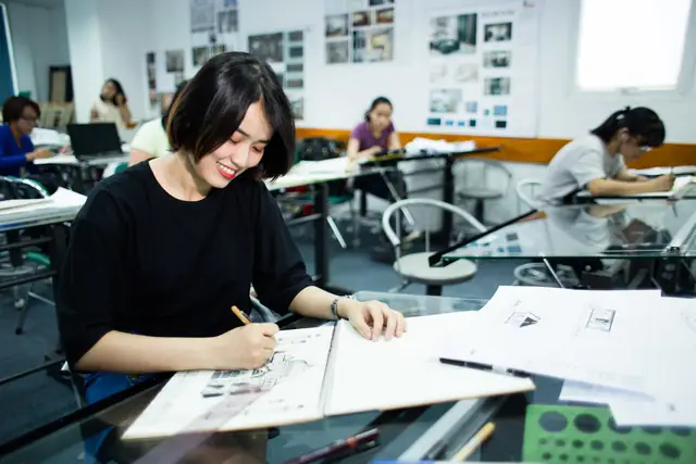 Thiết Kế Nội Thất Là Ngành Học Ngày Càng Thu Hút Giới Trẻ Có Năng Khiếu Thẩm Mĩ, Đam Mê Sáng Tạo. Đây Cũng Là Ngành Mà Thị Trường Lao Động Đang Có Nhu Cầu Cao Về Nguồn Nhân Lực Trong Bối Cảnh “đô Thị Hóa Thông Minh” Cũng Như Hội Nhập Quốc Tế.