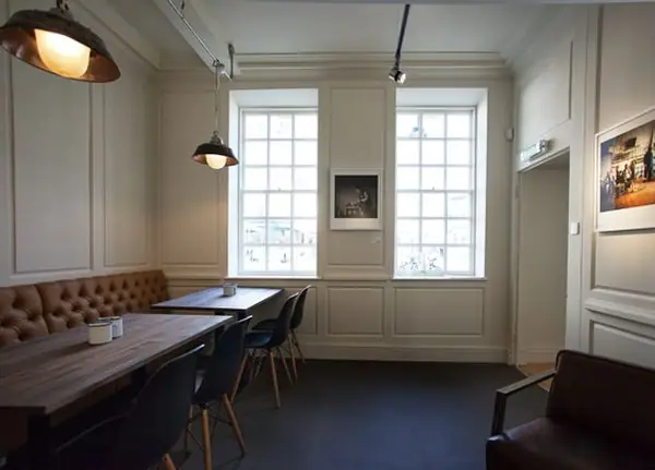 Thiết kế nội thất của Society Café: Thiết kế nội thất của Society Café:
