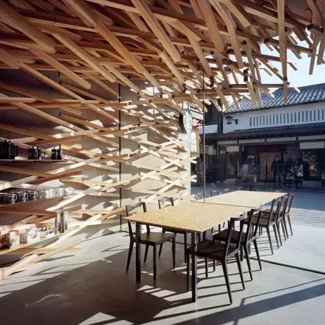 Quán cà phê Starbucks với ý tưởng thiết kế lấy từ điện thờ Shinto tại Dazaifu, Nhật Bản: Quán cà phê Starbucks với ý tưởng thiết kế lấy từ điện thờ Shinto tại Dazaifu, Nhật Bản: