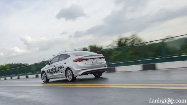 Nội Thất Elantra 2.0 2018