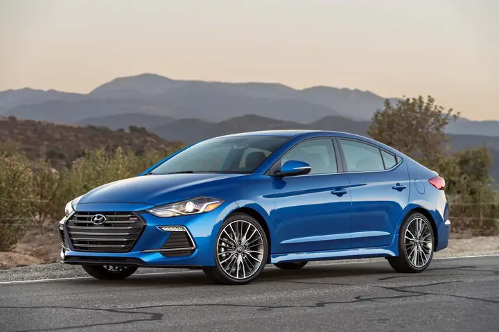 Hyundai Elantra Sport Có Gì Nổi Bật?