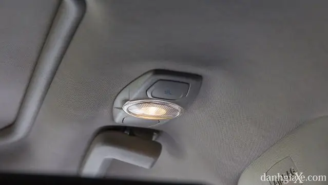 Nội Thất Focus Titanium 2018