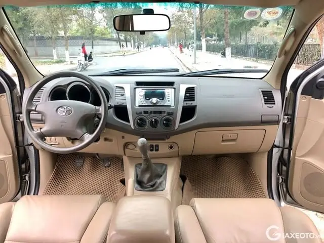 Toyota Fortuner 2009, 2010, 2011, 2012 Cũ (02/2009-03/2012)