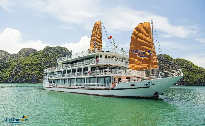 Tận Hưởng Một Lan Hạ Đẹp Tựa Thiên Đường Trên Du Thuyền Unicharm Cruise