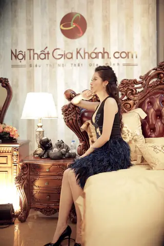Điều “hút Khách” Khiến Các Tay Chơi Nội Thất Mê Mẩn Và Muốn Săn Lùng Bằng Được Bộ Sofa Này Không Chỉ Bởi Kích Thước Khủng, Chất Liệu Quý Hiếm Mà Đó Chính Là Bởi “chất Mộc”, Sự “hiếm Có Khó Tìm” “mà Không Phải Cứ Có Tiền Là Mua Được.