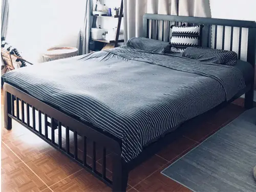 Giường Sắt Chân Cao