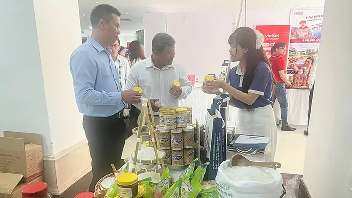 Xây Dựng Đường Biên Giới Việt Nam-campuchia Hòa Bình, Hữu Nghị, Hợp Tác Và Phát Triển Bền Vững