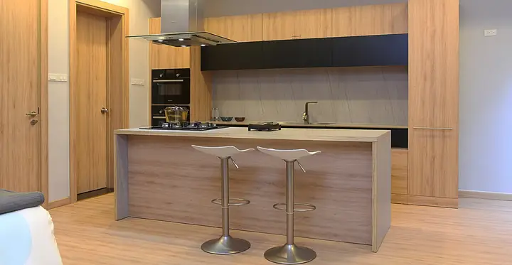 Ốp Tường Bếp: Sang Trọng Và Chống Thấm