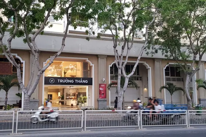 Tìm Hiểu Về Showroom Nội Thất Gỗ