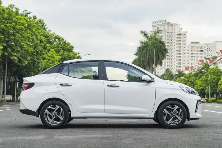 Ngoại Thất Hyundai I10 Sedan 1.2mt Tiêu Chuẩn