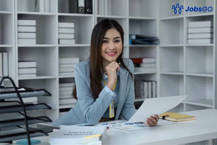 Tuyển Nhân Viên Kinh Doanh Tại Hà Nội Chi Tiết Nhất 2025