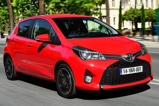 Mẫuxe Yaris 2015được Ra Mắt Tại Thị Trường Mỹ Với Nhiều Nâng Cấp “thú Vị” Về Ngoại Thất Cũng Như Trang Bị Nội Thất Và Công Nghệ Cho Từng Phiên Bản. Giá Bán Khởi Điểm Cho Dòng Xe Này Tại Mỹ Là Từ 14.845 Usd.