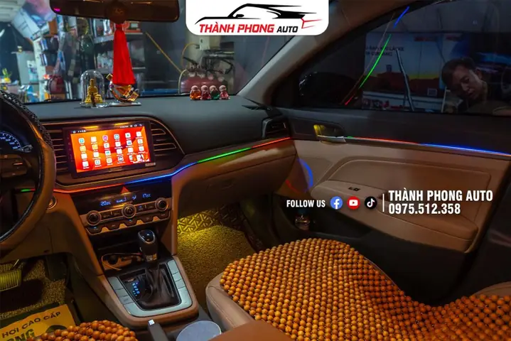 Đèn Led Viền Nội Thất Ô Tô Gồm: