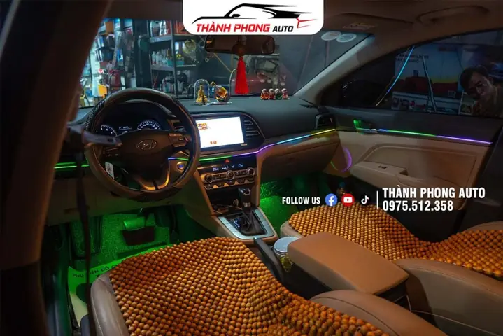 Đèn Led Viền Nội Thất Ô Tô Gồm: