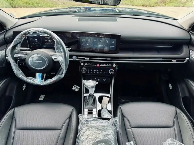 Nội Thất Hyundai Tucson 2.0 At Tiêu Chuẩn 2025