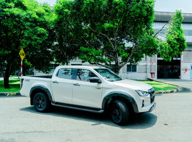 Bán Tải Isuzu D-max 2023 Hoàn Toàn Mới!