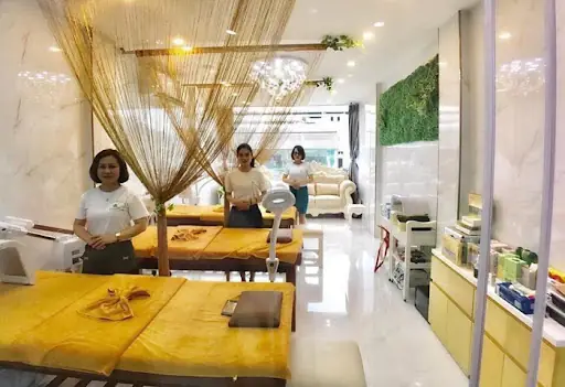 Đặc Điểm Của Rèm Spa Sợi Kim Tuyến