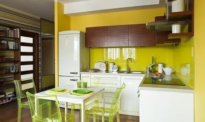 Xu Hướng Sử Dụng Kính Cường Lực Trong Nội Thất Nhà Bếp Hiện Đại