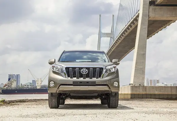 Land Cruiser Prado 2015 Da Co Mat Tai Viet Nam