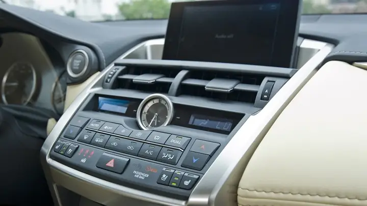 Nội Thất Lexus Nx200t Vào Band Đêm