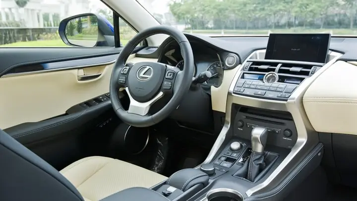 Nội Thất Lexus Nx200t Vào Band Đêm