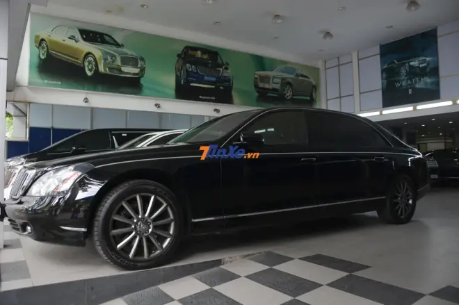 Tnv - 1 Trong 100 Chiếc Xe Siêu Sang Maybach Zeppelin Được Sản Xuất Trên Toàn Thế Giới Đang Được Một Công Ty Nhập Khẩu Xe Sang Ở Sài Thành Rao Bán Với Mức Giá 30 Tỷ Đồng.