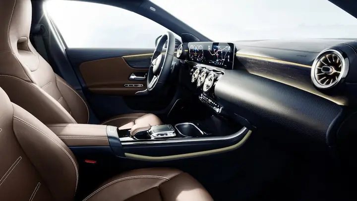Bất Ngờ Với Nội Thất “sang Chảnh” Của Mercedes A-class 2018 Bất Ngờ Với Nội Thất “sang Chảnh” Của Mercedes A-class 2018