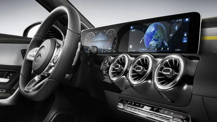 Bất Ngờ Với Nội Thất “sang Chảnh” Của Mercedes A-class 2018 Bất Ngờ Với Nội Thất “sang Chảnh” Của Mercedes A-class 2018