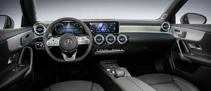 Bất Ngờ Với Nội Thất “sang Chảnh” Của Mercedes A-class 2018