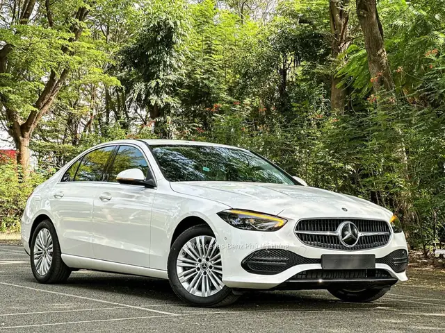 Nội Thất Mercedes C200 2012