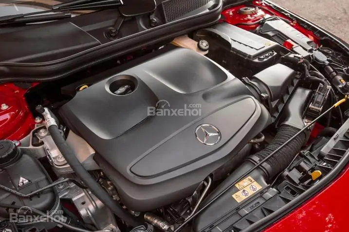 Đánh giá xe Mercedes-Benz CLA-Class 2018 về động cơ