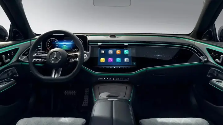 Màn Hình Lớn Trên Mercedes-benz E-class Thế Hệ Mới Màn Hình Lớn Trên Mercedes-benz E-class Thế Hệ Mới
