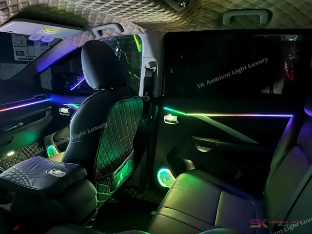 nội thất mitsubishi pajero 2018