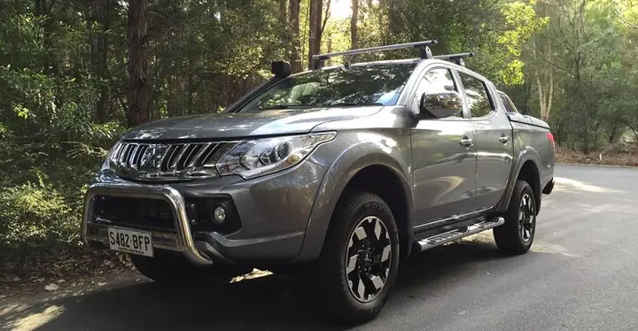 Thiết kế ngoại thất và nội thất của Mitsubishi Triton 2017
