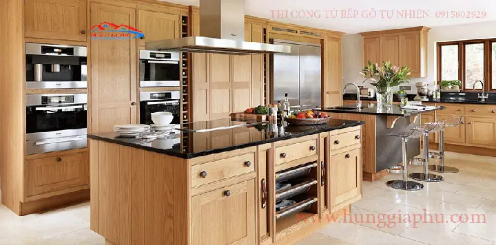 1.3 Tủ bếp gỗ Sồi