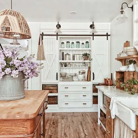 2. Country Charm
