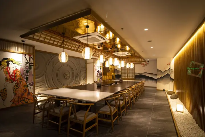 Không gian nội thất phòng VIP 2 nhà hàng Nhật Bản - Sushi World