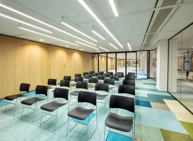 3.6. Văn phòng, showroom – không gian công năng cao 3.6. Văn phòng, showroom – không gian công năng cao