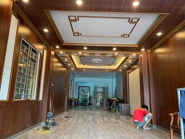 3.1. Phòng khách sang trọng với Ốp Nhựa Nano Zuko 3.1. Phòng khách sang trọng với Ốp Nhựa Nano Zuko