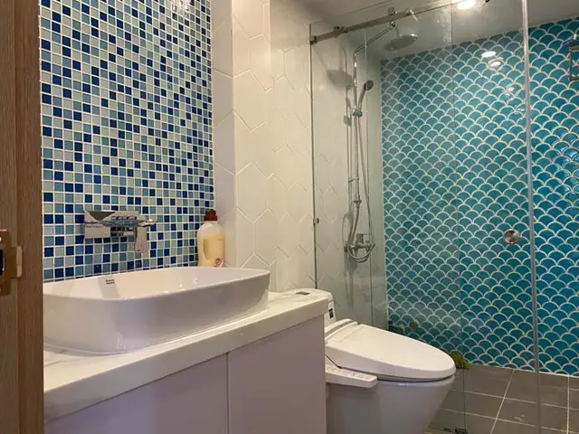 Bên trong là khu vực phòng ngủ trong thiết kế nhà phố nhỏ xinh.