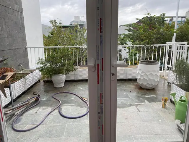 Lên tầng 2 là không gian mở và thoáng tầng