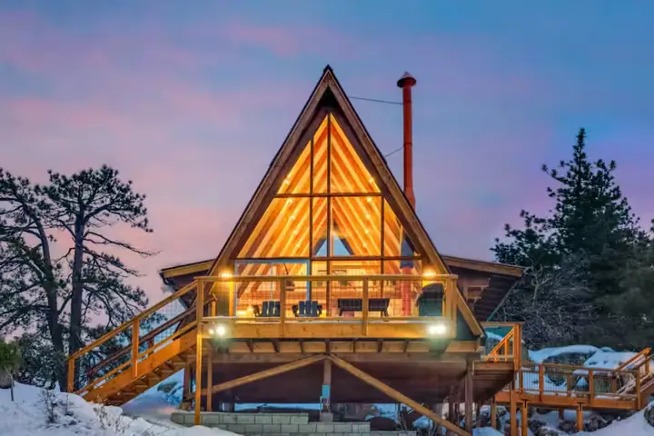 Nhà nghỉ dưỡng cho thuê được xếp hạng cao nhất tại Big Bear Lake