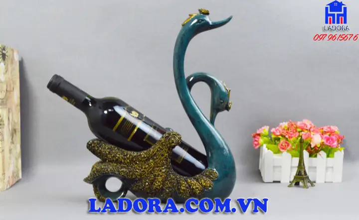 decor trang trí nội thất nhà đẹp kệ rượu vang đôi chim thiên nga tại ladora shop