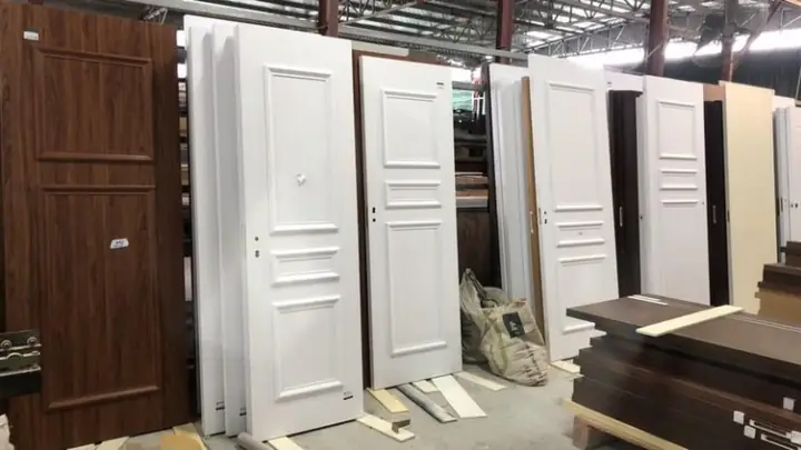 Cửa nhựa composite là gì? Ưu điểm cửa nhựa composite