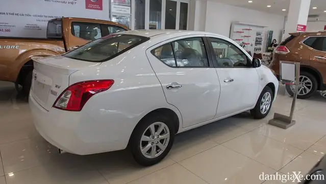 nội thất nissan sunny 2018 nội thất nissan sunny 2018