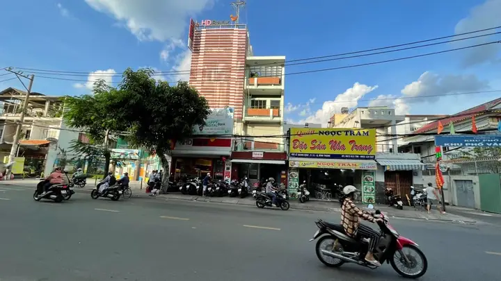 Đường Bạch Đằng
