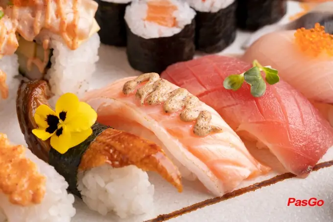 >> Không gian Nhật Bản cao cấp với BẾP MỞ, ĐẶT TIỆC có phòng riêng VIP dưới 12 khách >> Không gian Nhật Bản cao cấp với BẾP MỞ, ĐẶT TIỆC có phòng riêng VIP dưới 12 khách